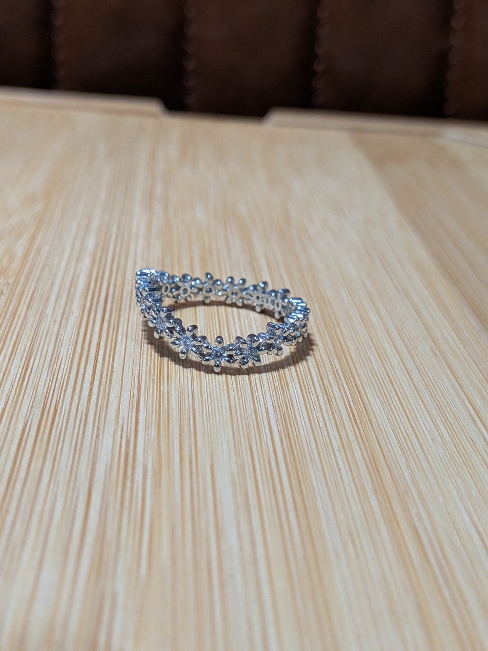 Kendra Scott: Daisy Band Ring - Size 9